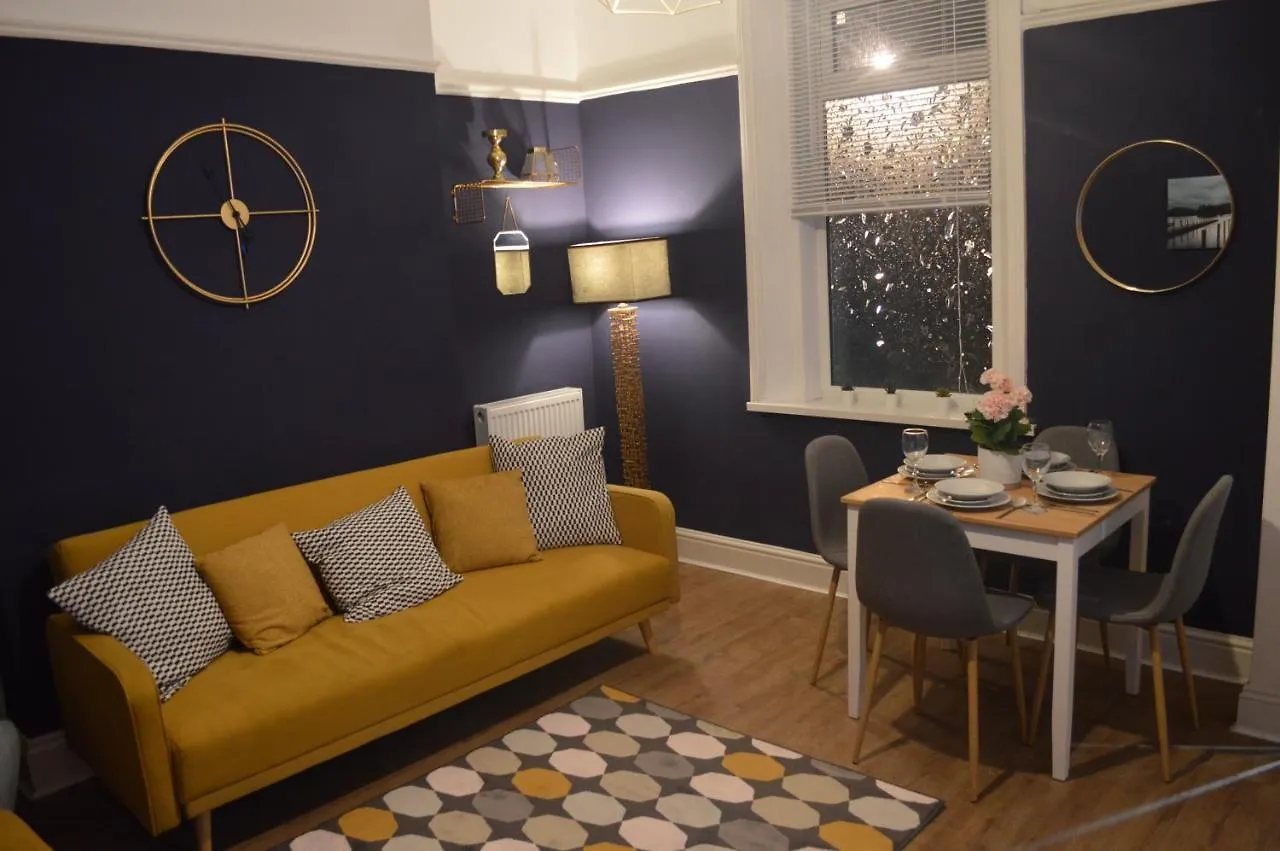 9 Bed House Apartment Newcastle upon Tyne