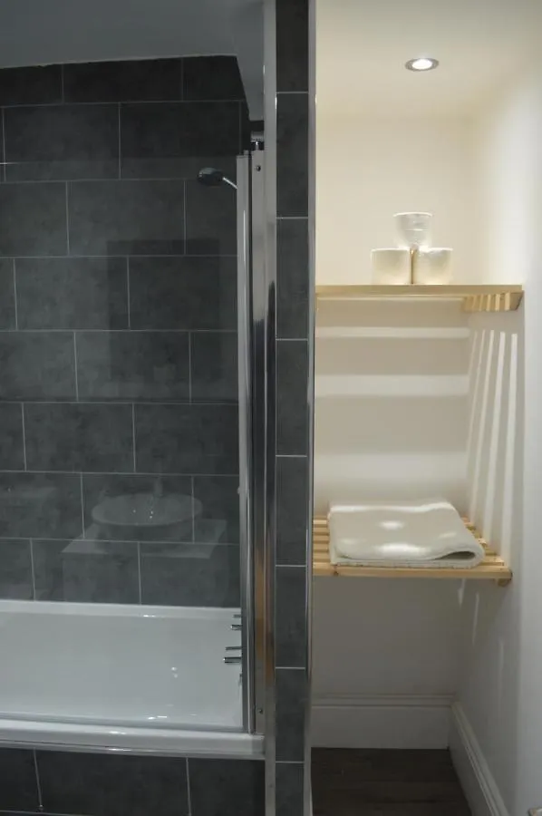 9 Bed House Apartment Newcastle upon Tyne